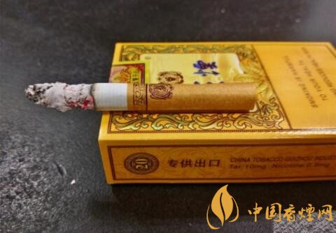 贵烟小国酒香出口版外包装欣赏及口感测评